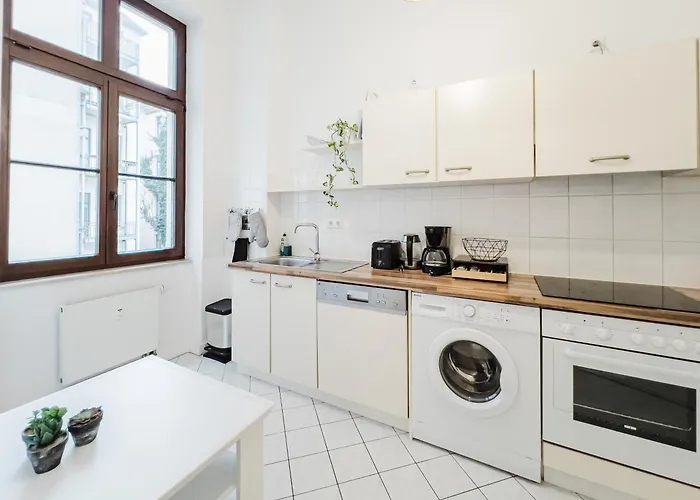 In Der - Zwischen Stadion, Arena, Zoo