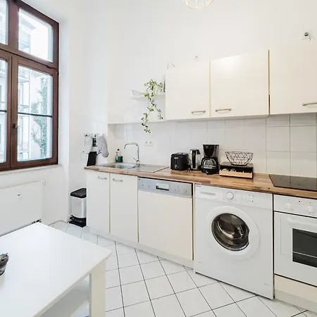 In Der - Zwischen Stadion, Arena, Zoo