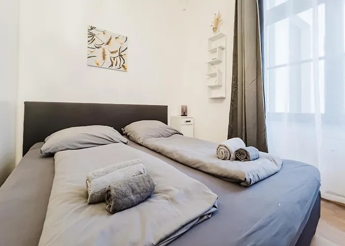 In Der - Zwischen Stadion, Arena, Zoo Apartment Leipzig