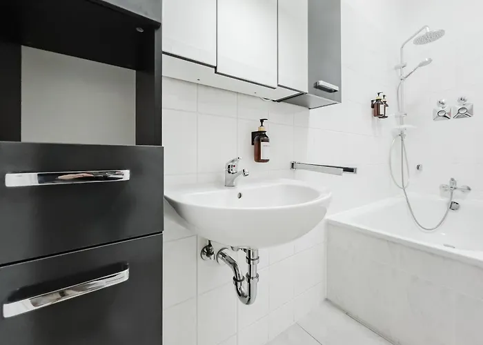 In Der - Zwischen Stadion, Arena, Zoo *