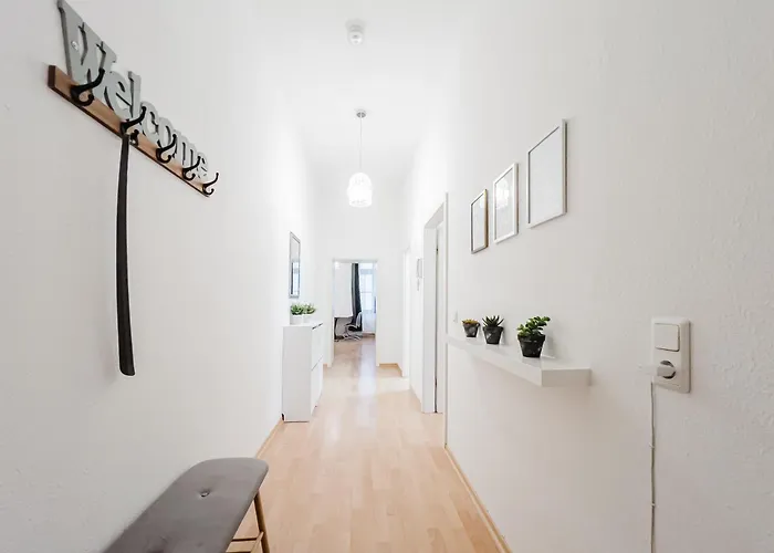 In Der - Zwischen Stadion, Arena, Zoo Apartment