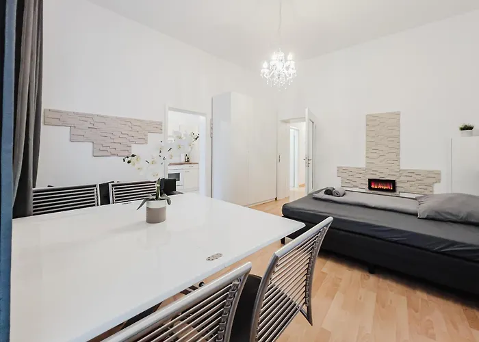 In Der - Zwischen Stadion, Arena, Zoo Apartment Leipzig