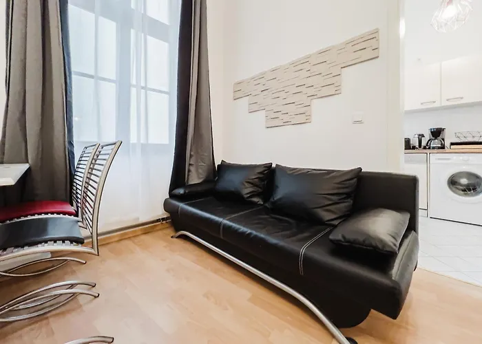 In Der - Zwischen Stadion, Arena, Zoo *